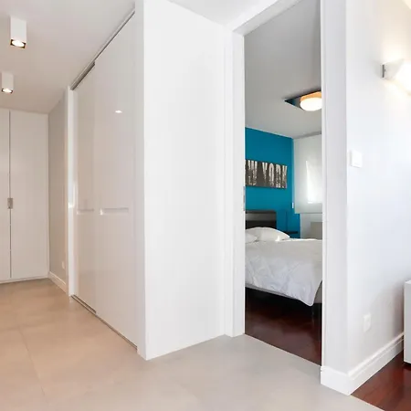 Modern Toni With Sea View Split