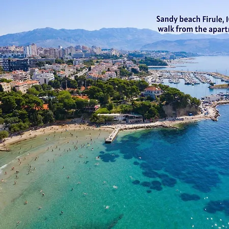 Modern Toni With Sea View Split